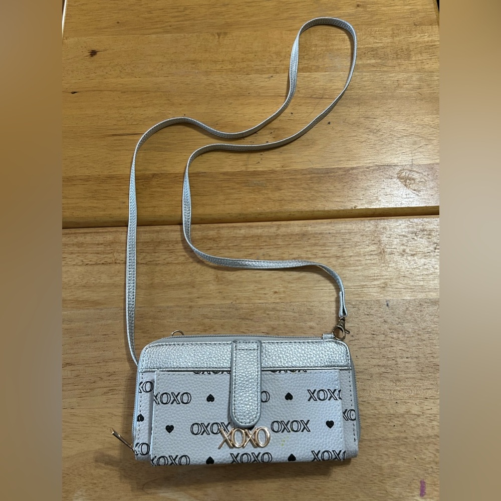 XOXO Patterned White Crossbody Bag